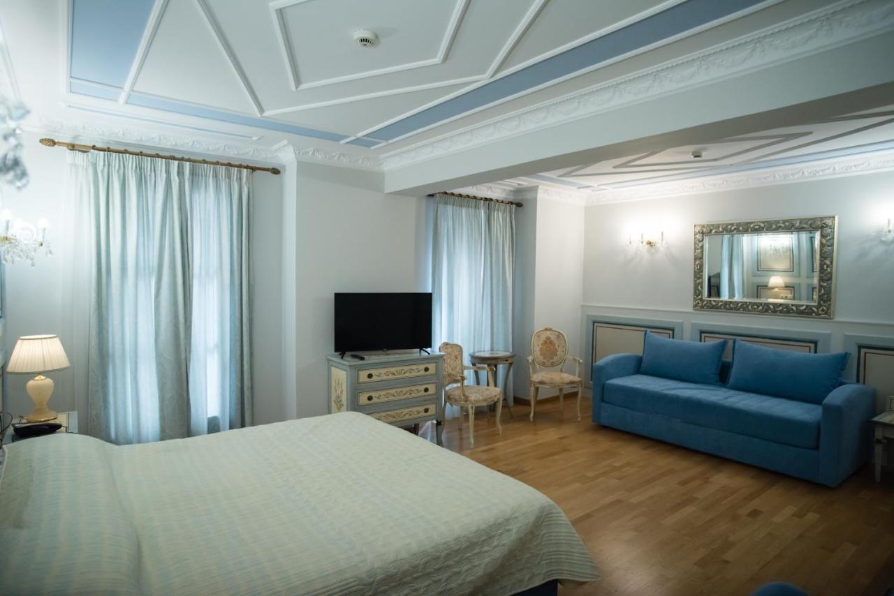 Byzantino Hotel Patras Bagian luar foto