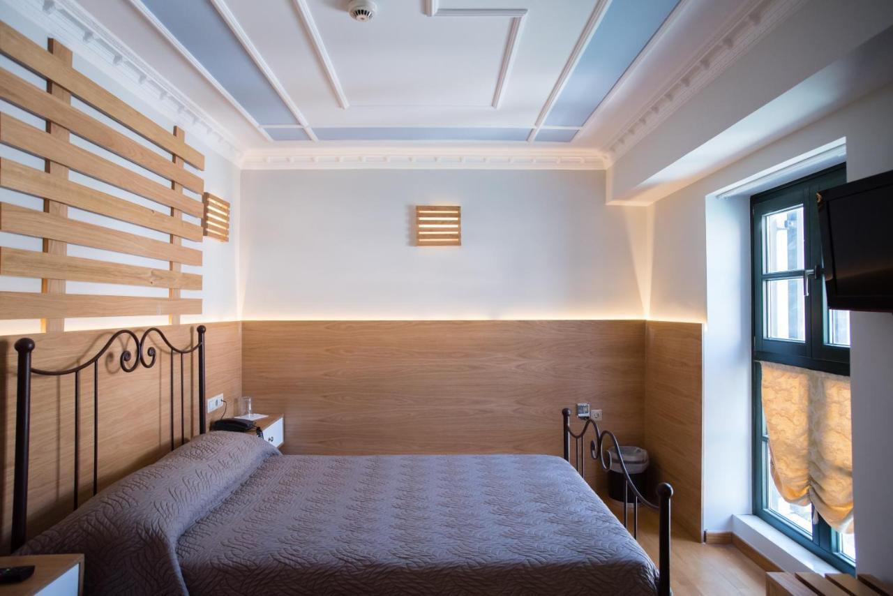 Byzantino Hotel Patras Bagian luar foto